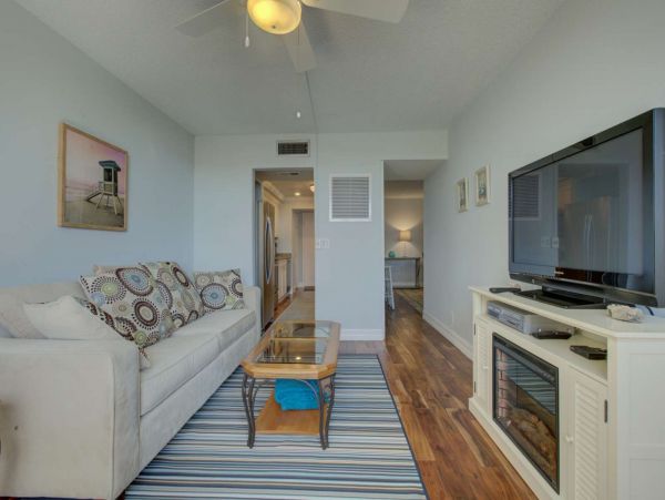 Short Walk to Beach Siesta Key Vacation Condo