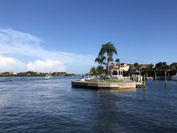 Short Walk to Beach Siesta Key Vacation Condo