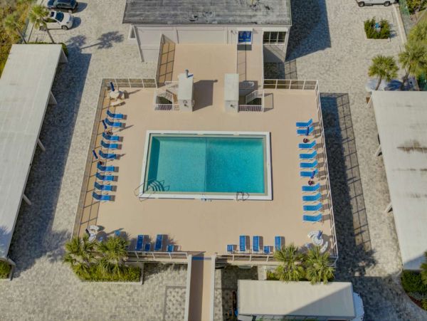 Beautiful Beachfront Condo