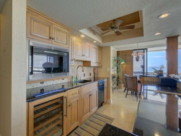 Beautiful Beachfront Condo