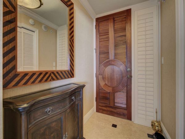 Beautiful Beachfront Condo