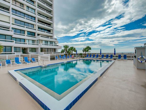 Beautiful Beachfront Condo