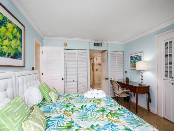 Beautiful Beachfront Condo