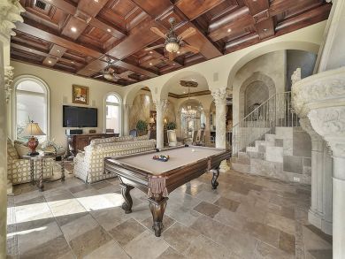 Luxury Destin Vacation Home Short Walk to Beach Sleeps 12