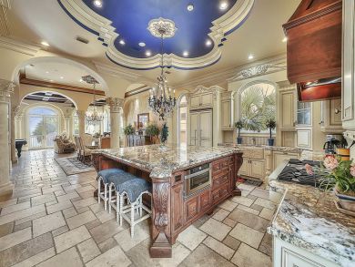Luxury Destin Vacation Home Short Walk to Beach Sleeps 12