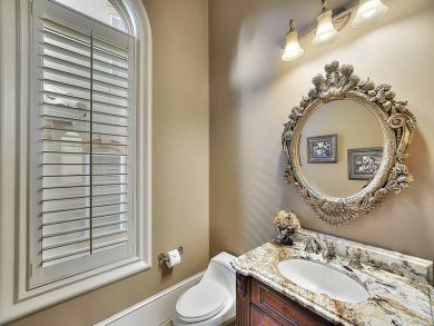 Luxury Destin Vacation Home Short Walk to Beach Sleeps 12
