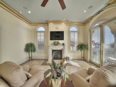 Luxury Destin Vacation Home Short Walk to Beach Sleeps 12