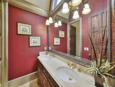 Luxury Destin Vacation Home Short Walk to Beach Sleeps 12