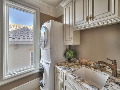 Luxury Destin Vacation Home Short Walk to Beach Sleeps 12