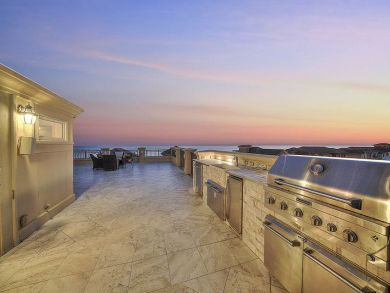 Luxury Destin Vacation Home Short Walk to Beach Sleeps 12