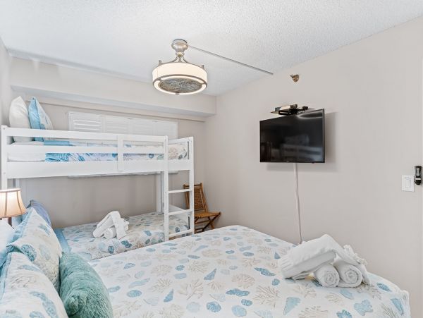Indian Shores Vacation Condo Sleeps Six Guests