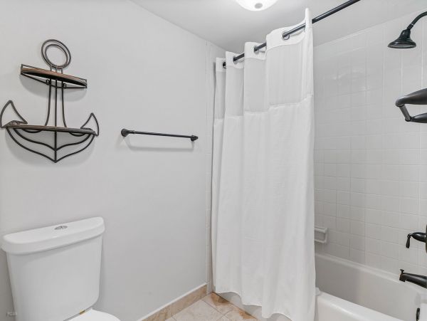 Indian Shores Vacation Condo Sleeps Six Guests