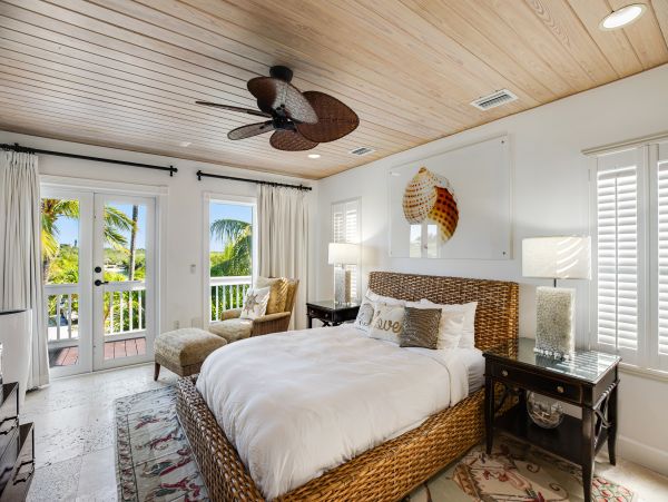 Luxury Key West Oceanfront Villa - Florida Keys Private Estate with Pool & Event Space