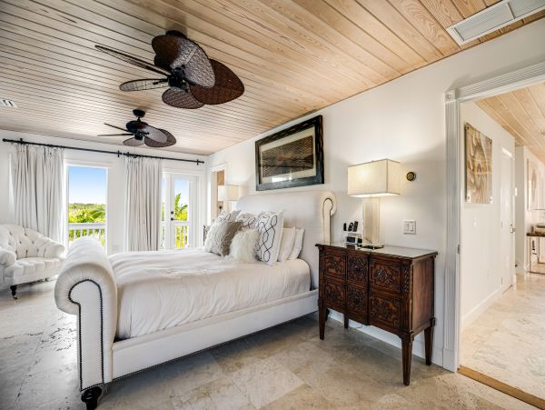 Luxury Key West Oceanfront Villa - Florida Keys Private Estate with Pool & Event Space