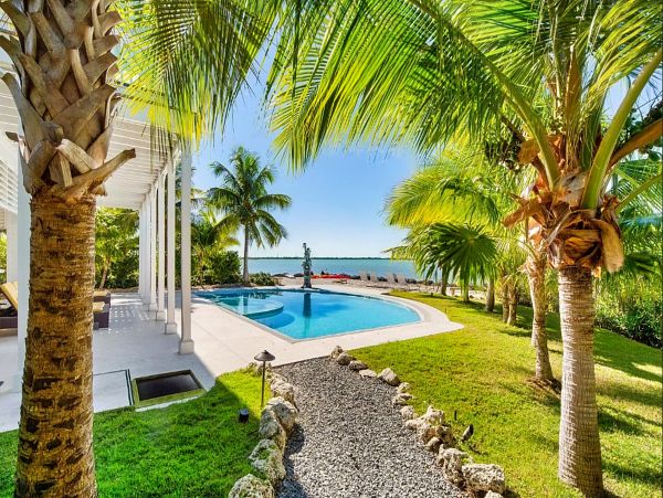 Luxury Key West Oceanfront Villa - Florida Keys Private Estate with Pool & Event Space