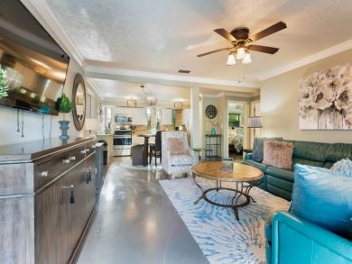 Charming Vacation Rental on Fort Myers. Call Today