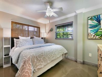 Charming Vacation Rental on Fort Myers. Call Today
