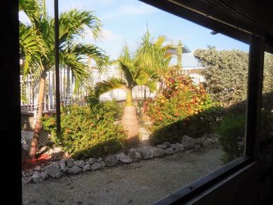 Charming Vacation Rental on Marathon. Call Today