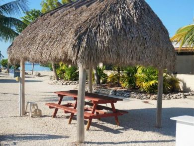 Charming Vacation Rental on Marathon. Call Today