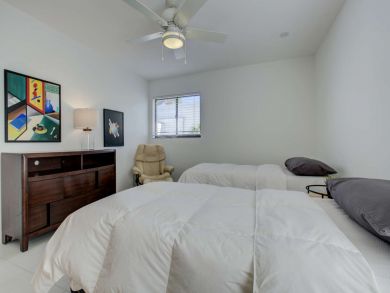 Venice Condo 929641