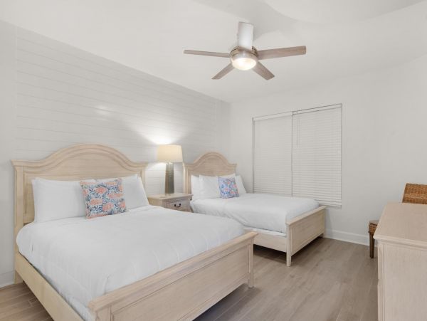 On Beach Destin Vacation Condo Sleeps 8 Bedroom