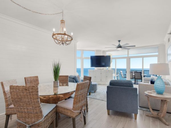 On Beach Destin Vacation Condo Sleeps 8 Bedroom