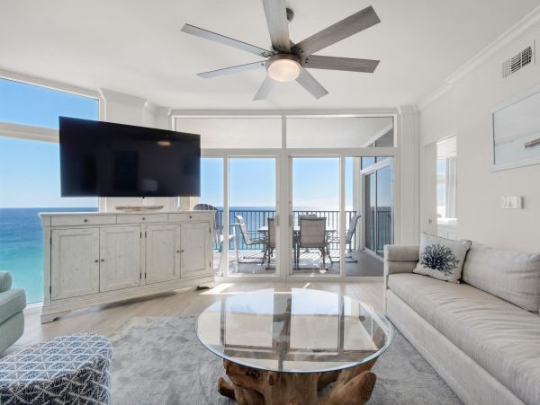 On Beach Destin Vacation Condo Sleeps 8 Bedroom