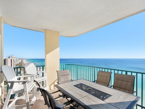 On Beach Destin Vacation Condo Sleeps 8 Bedroom