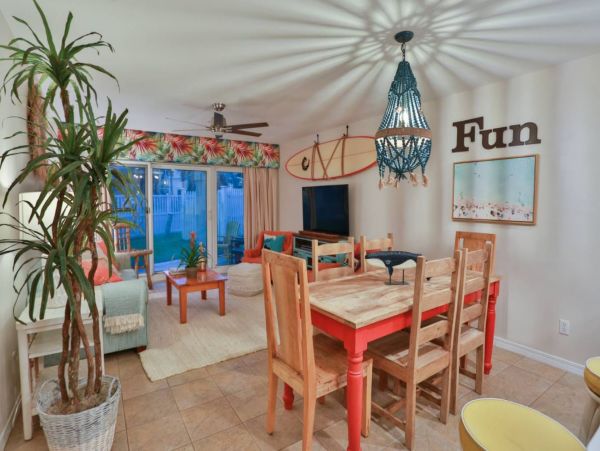 Charming Vacation Condo in Miramar Beach Close to Beach