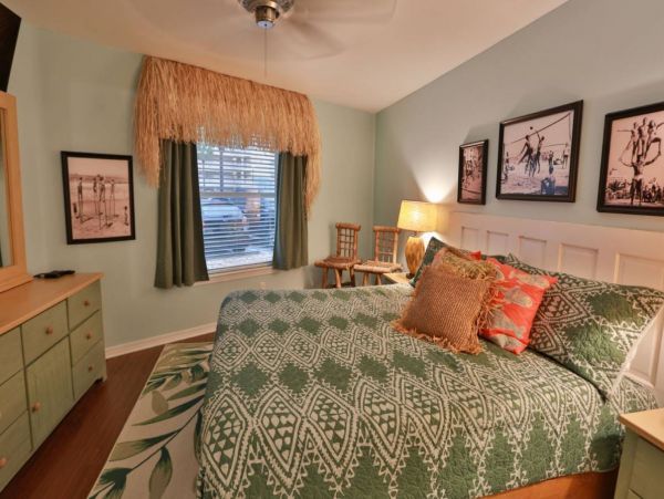 Charming Vacation Condo in Miramar Beach Close to Beach