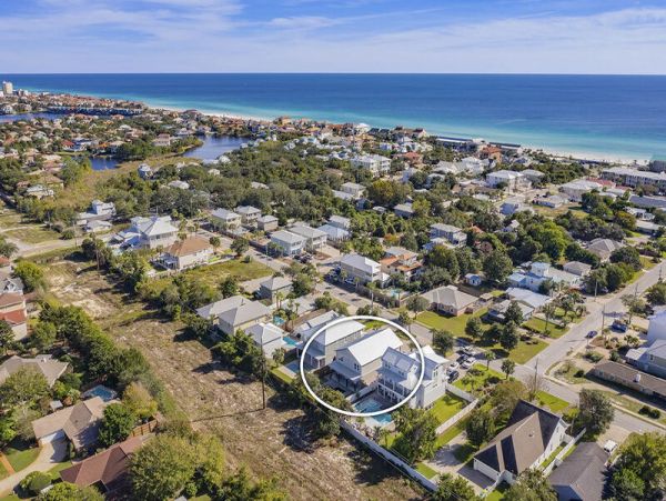 Private Pool Crystal Beach Vacation Home Sleeps 18 Guests