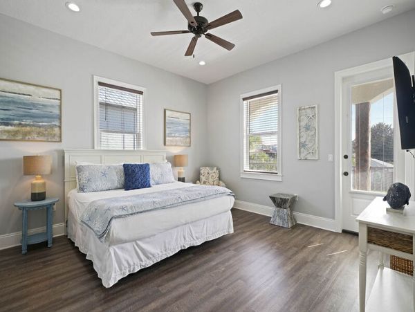 Private Pool Crystal Beach Vacation Home Sleeps 18 Guests