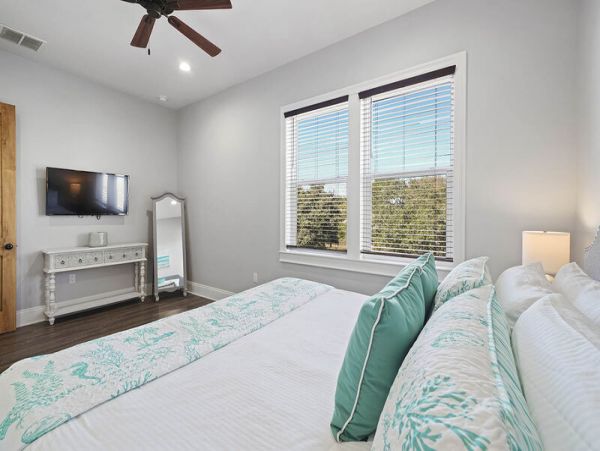 Private Pool Crystal Beach Vacation Home Sleeps 18 Guests