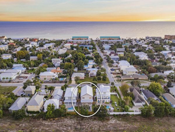 Private Pool Crystal Beach Vacation Home Sleeps 18 Guests
