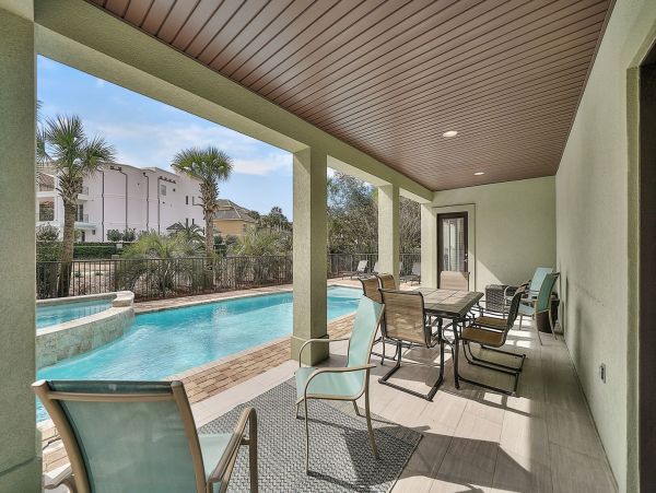 Destin Luxury Vacation Rental Home Five Bedrooms Sleeps 15