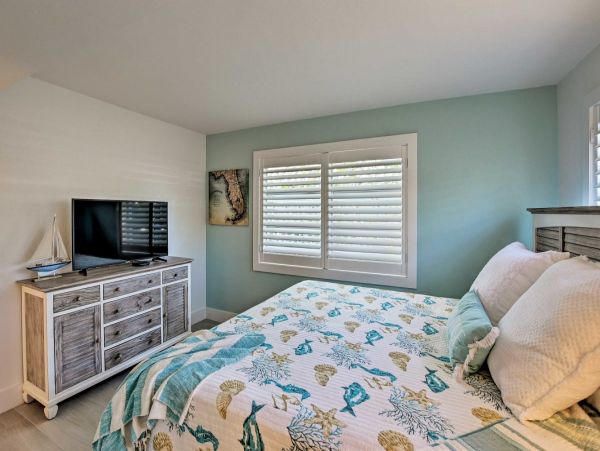 Naples Vacation Rental – Steps from Beach & 5th Avenue