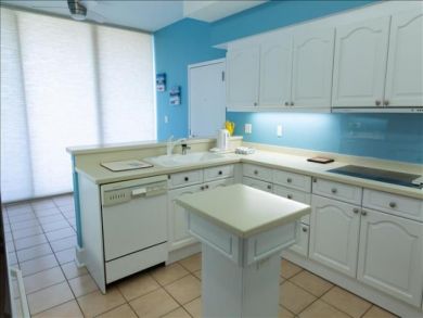 Charming Vacation Rental on Longboat Key. Call Today
