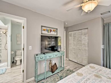 Anna Maria Island Vacation Home Sleeps Six Canal View