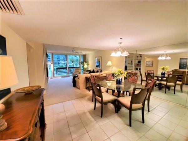 Longboat Key Vacation Rental Sleeps Four Guests