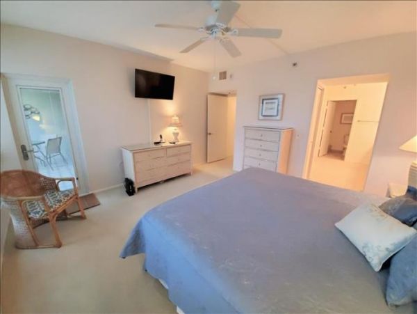 Longboat Key Vacation Rental Sleeps Four Guests