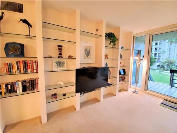 Longboat Key Vacation Rental Sleeps Four Guests