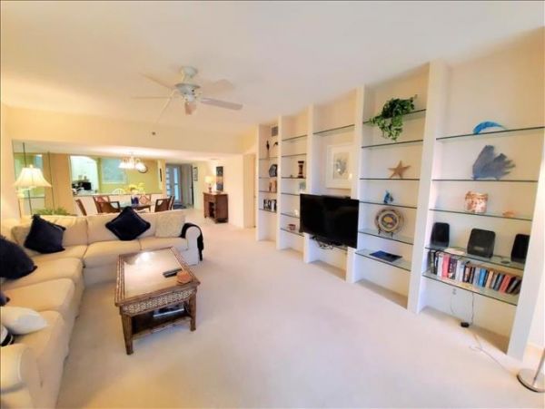 Longboat Key Vacation Rental Sleeps Four Guests