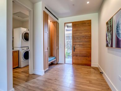 Luxury Kaanapali Vacation Villa Sleeps Eight Guests
