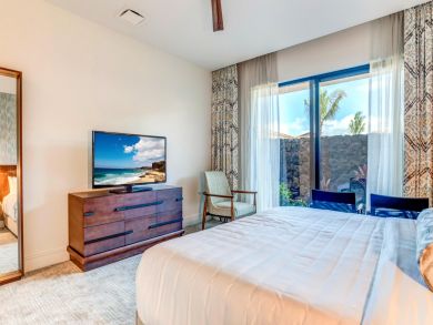 Luxury Kaanapali Vacation Villa Sleeps Eight Guests