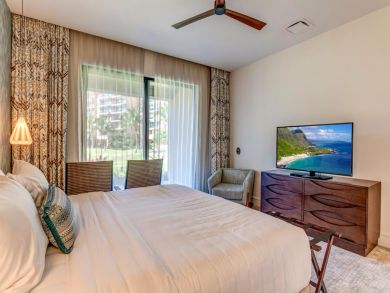 Luxury Kaanapali Vacation Villa Sleeps Eight Guests