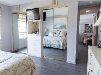Charming Vacation Rental on Longboat Key. Call Today
