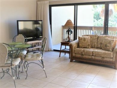Siesta Key Vacation Condo Sleeps Four Guests