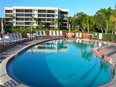 Siesta Key Vacation Condo Sleeps Four Guests