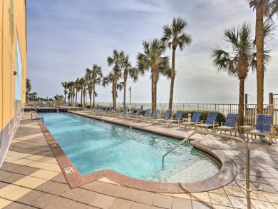 Panama City Vacation Condo Sleeps Eight Guests