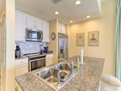 Panama City Vacation Condo Sleeps Eight Guests
